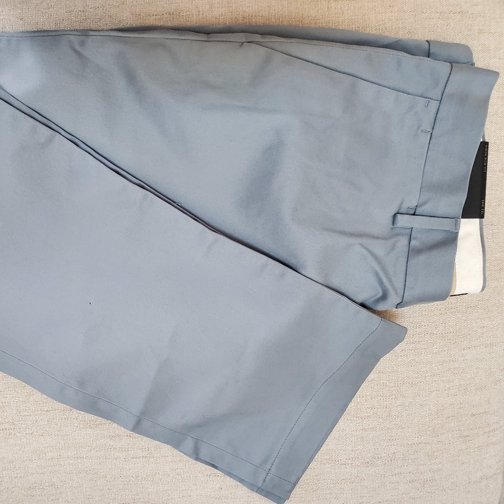 Banana Republic Men's Rapid Movement Chino